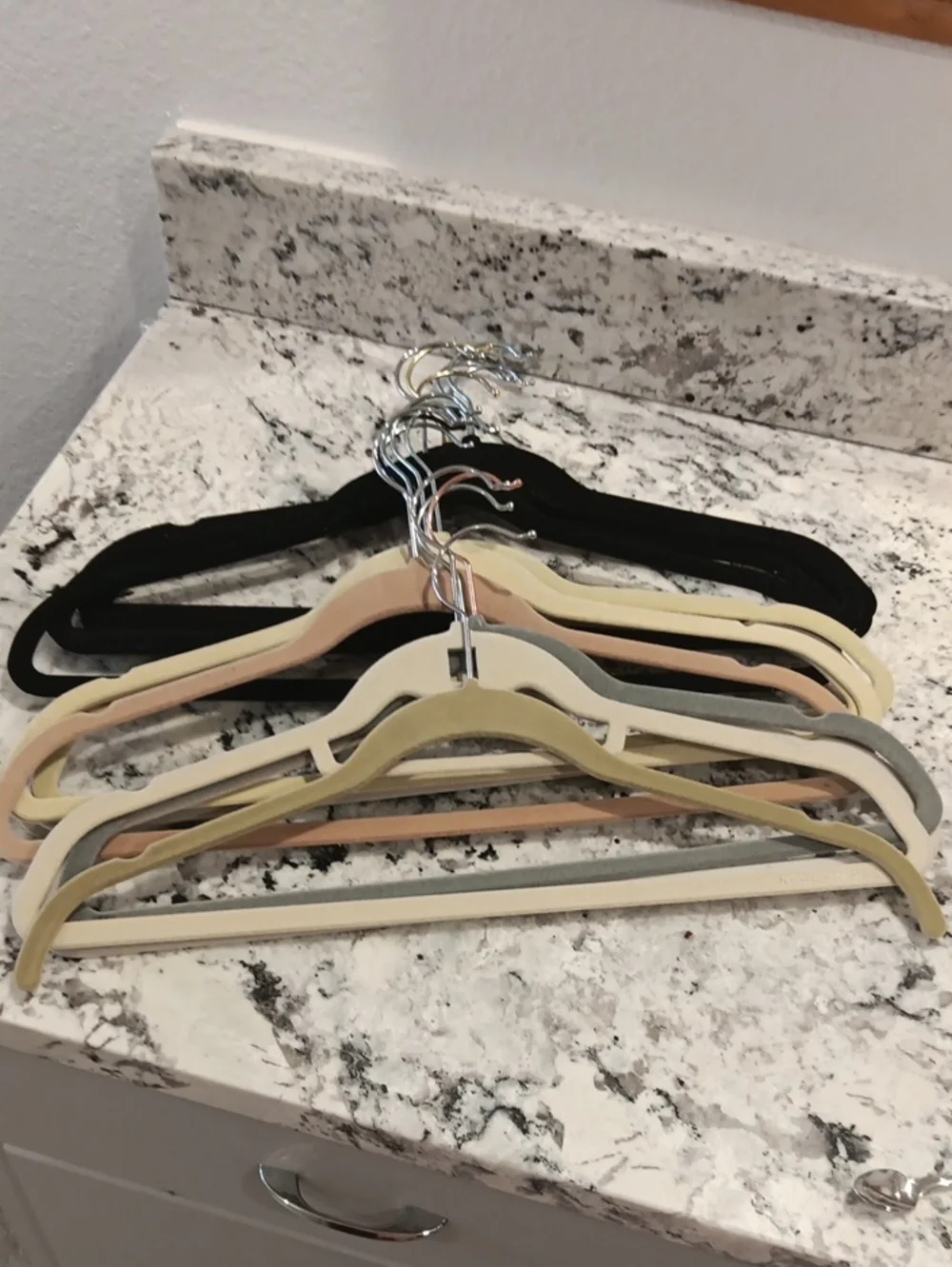 16 Velvet Non-Slip Hangers - Assorted Neutral Colors (Set)